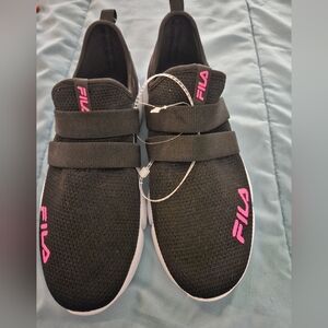 Fila Women's Black and Pink Sneakers